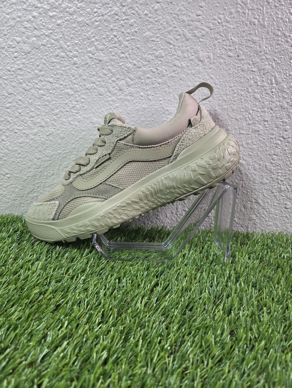 Vans UltraRange Neo VR3 MTE Mono Sage Men Size 5.5 Women's Size 7